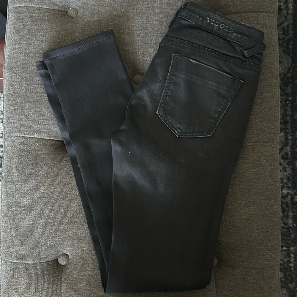 Super black skinny jeans